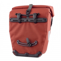 SACOCHES ORTLIEB BACKROLLER PLUS QL2.1 20L GRANATE SACOCHES ORTLIEB BACKROLLER PLUS QL2.1 20L GRANATE