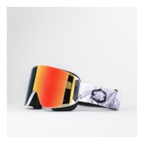 M�scara Esqu� Out Of Katana Homespot Red MCI