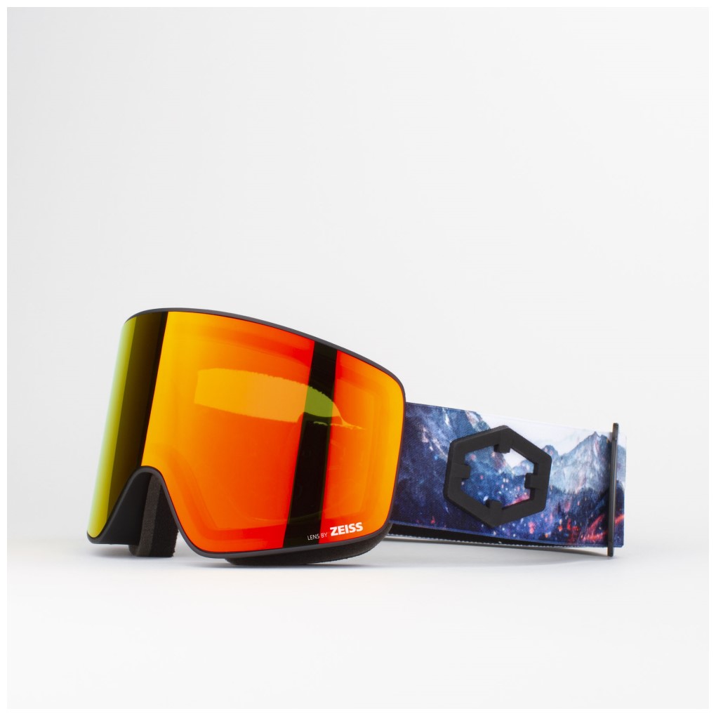 M�scara Esqu� Out Of Void Sparks Red MCI