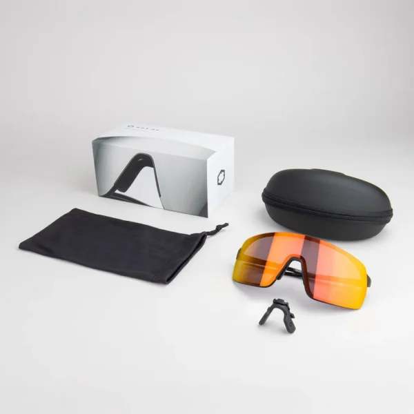 Gafas Deportivas Out Of Rams adapta Logo Negro Lente Rojo MCI