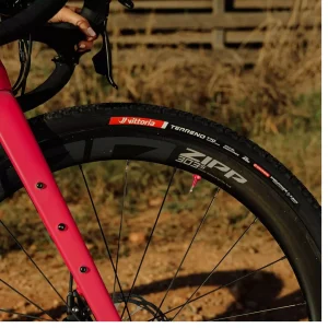 Cubierta Gravel Vittoria Terreno T70 Coarse losse 700x40 TLR Hookless Gravel Full Black G2.0