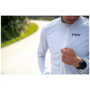 Chaqueta Northwave EXTREME LIGHT WIND Gris Claro